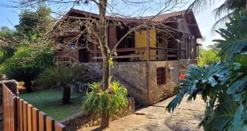 Sítio com 1344m² , 5 quartos, Rio da prata