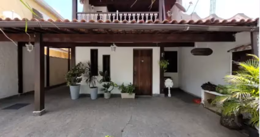 Casa em condomínio, 3 quartos, próximo ao centro de campo grande