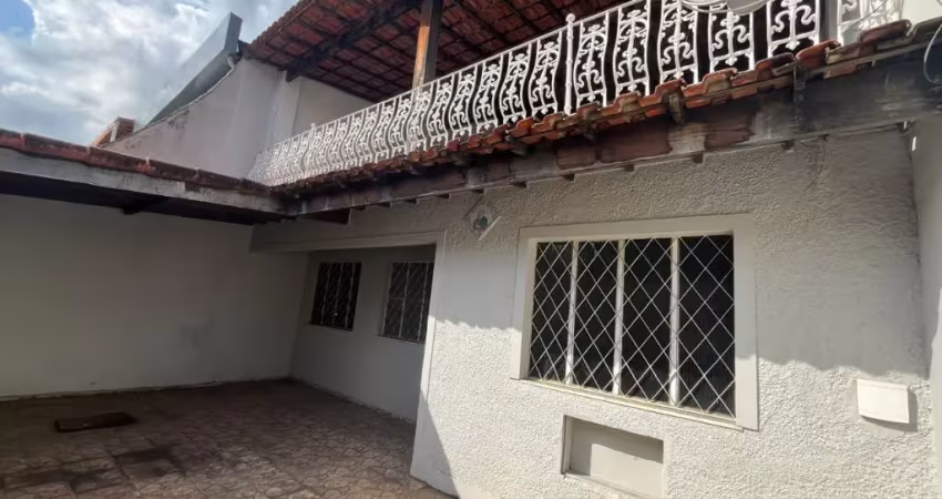 Casa linear, 3 quartos, brito 1 ,  próximo ao park shooping e iaraquã