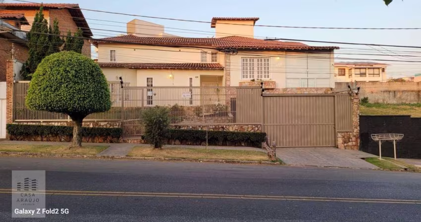 Casa com 4 dormitórios para alugar, 180 m² por R$ 12.000,00/mês - Belvedere - Belo Horizonte/MG