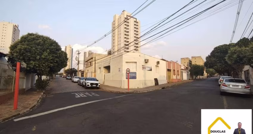 Escritório bem visível na 5 e 1/2 em Araraquara