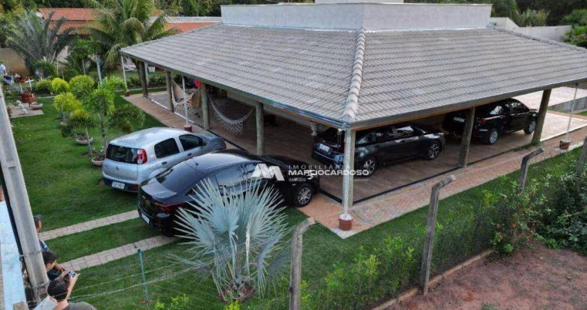 Rancho com 2 dormitórios à venda, 260 m² por R$ 510.000,00 - Centro - Adolfo/SP