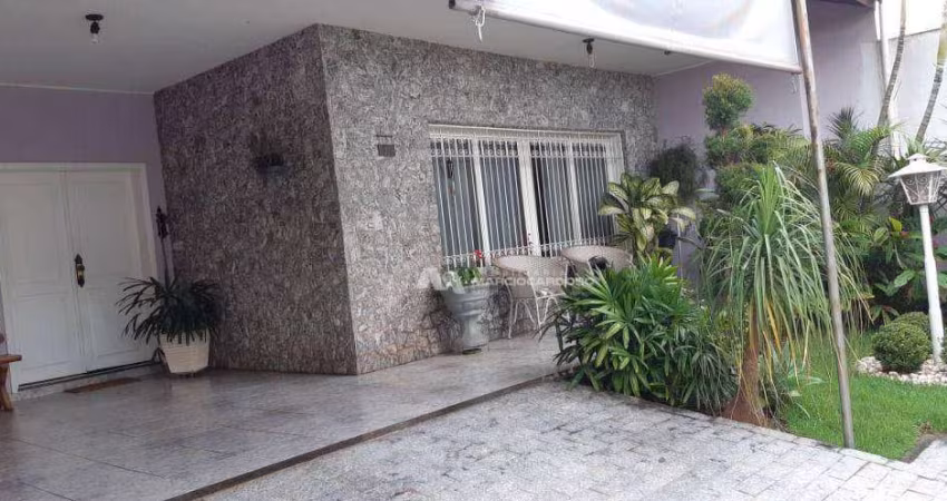 Casa com 3 dormitórios à venda, 267 m² por R$ 785.000,00 - Centro - Barretos/SP