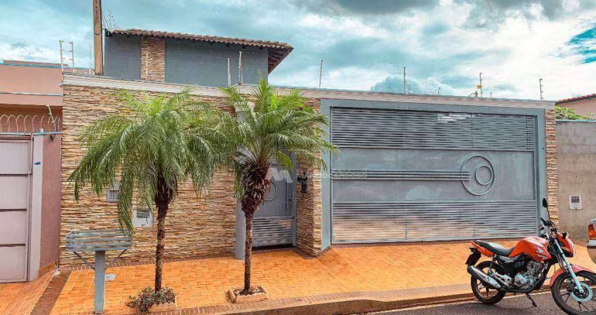 Casa à venda, 167 m² por R$ 700.000,00 - Residencial Santa Cruz - São José do Rio Preto/SP