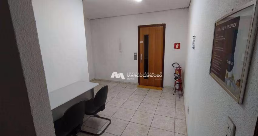 Alugo sala comercial no Mançor Daud