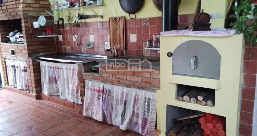 Casa em condomínio fechado com 4 quartos à venda no Mansões Santo Antônio, Campinas 