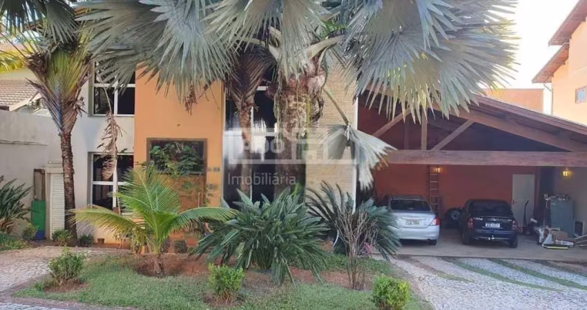 Casa em condomínio fechado com 4 quartos à venda no Colinas dos Álamos, Valinhos 
