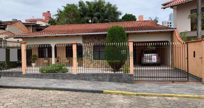 Casa com 3 quartos à venda na Escola Agrícola, Blumenau 