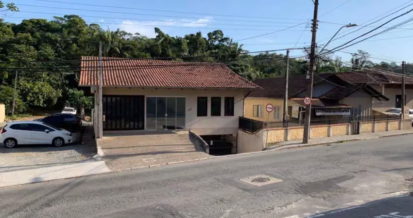 Casa com 6 quartos à venda no Itoupava Norte, Blumenau 