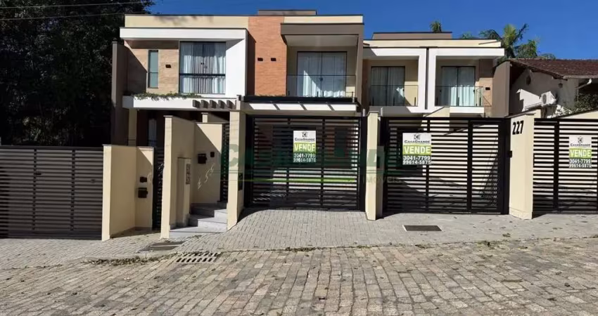 Casa com 3 quartos à venda em Água Verde, Blumenau 