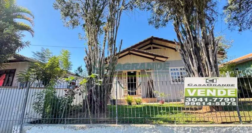 Casa com 3 quartos à venda em Água Verde, Blumenau 