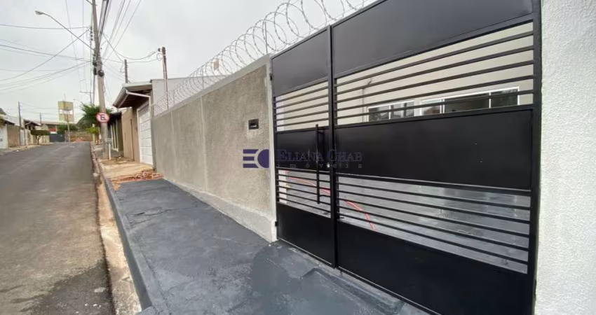 Casa para venda com 200 m² e 3 quartos em Núcleo Habitacional Mary Dota, Bauru - SP
