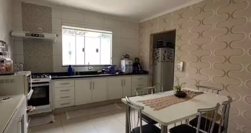Casa à venda na Rua Luiz Bleriot, 7-60, Parque Jardim Europa, Bauru
