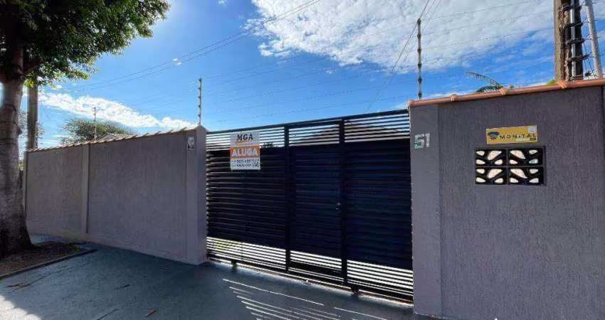 Casa com 4 dormitórios para alugar, 180 m² por R$ 2.901,00/mês - Loteamento Universitário das Américas II - Foz do Iguaçu/PR