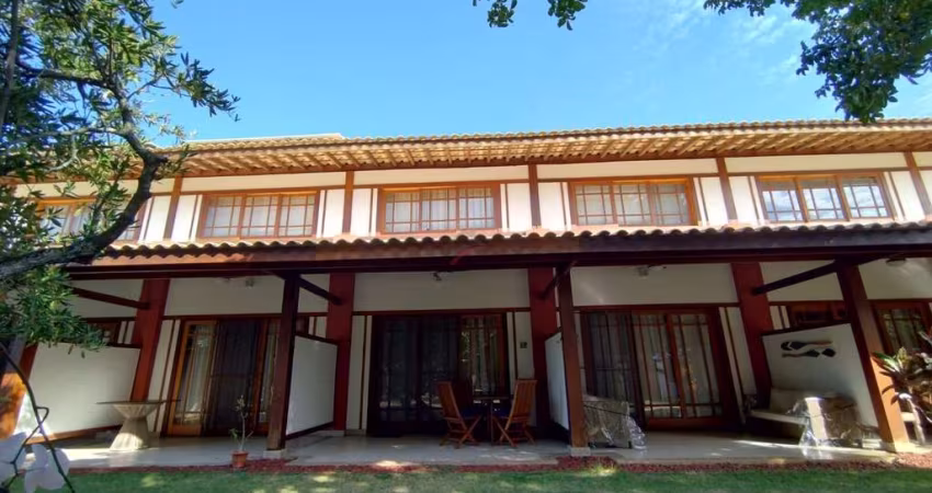 Apartamento Duplex em Praia do Forte, Mata de São João/BA