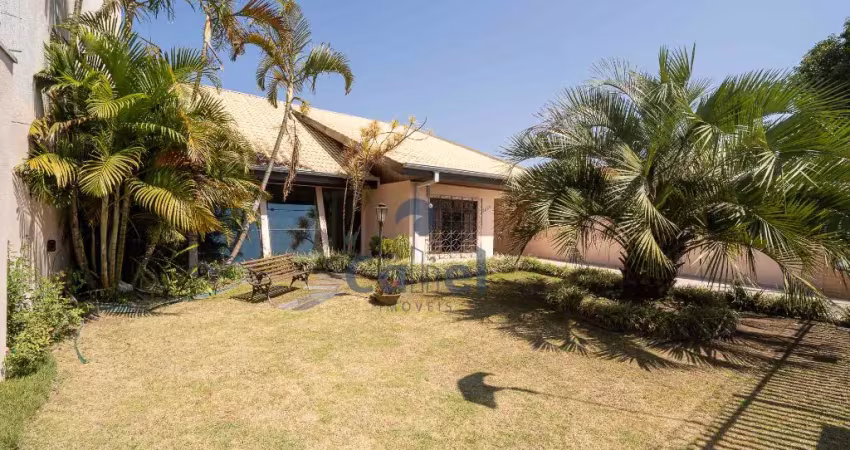 Casa Térrea com terreno de 770 m² e 327 m² de área interna