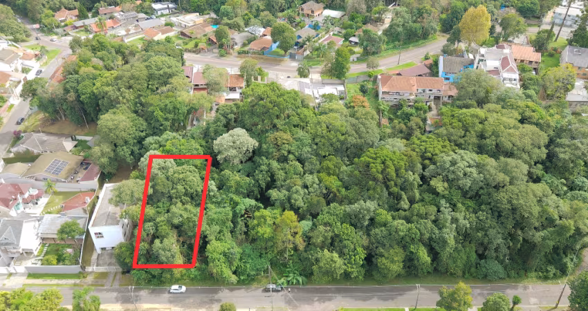 Terreno com 700 m² no Barreirinha