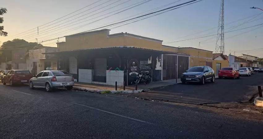Casa Comercial no Bairro Saci em Teresina-PI