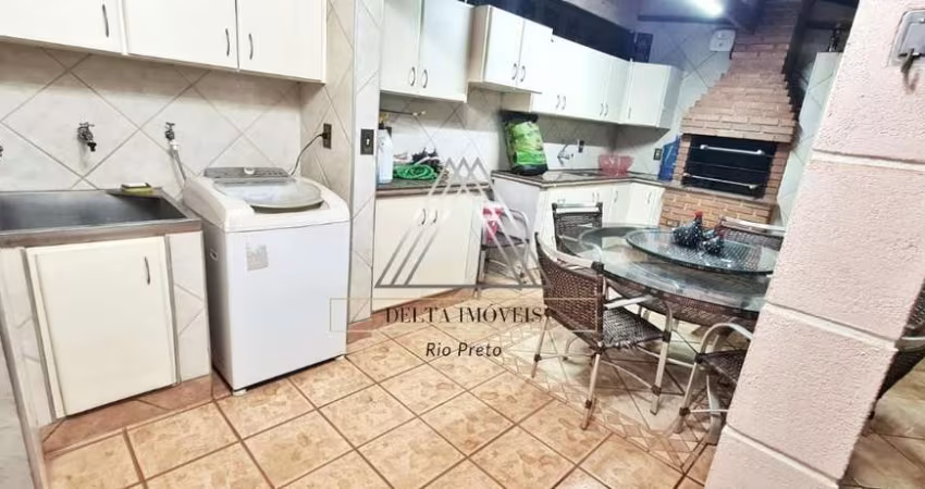 Impecável casa à venda no Jardim Roseiral em São José do Rio Preto-SP: 3 quartos, 1 suíte, 2 salas, 2 banheiros, 2 vagas, 200m².