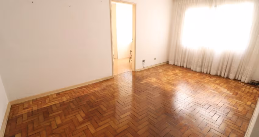 Excelente apartamento em rua tranquila com ótimo custo benefício!