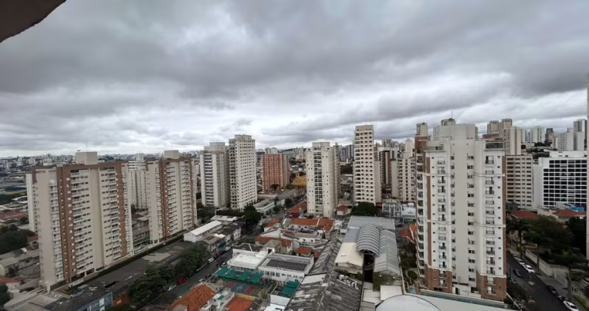 Apartamento reformado com excelente vista!!