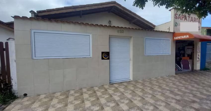 Casa em Mongaguá com 2 dormitórios