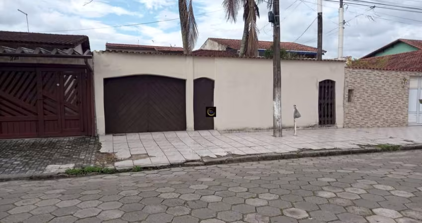 Casa em Mongaguá com 2 dormitórios