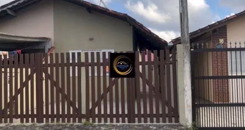 Casa em Mongaguá com 2 dormitórios
