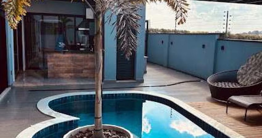 Casa com piscina, 3 dormitórios e toda mobilhada à venda por R$ 1.650.000 - Jardim Jatoba - Hortolândia/SP