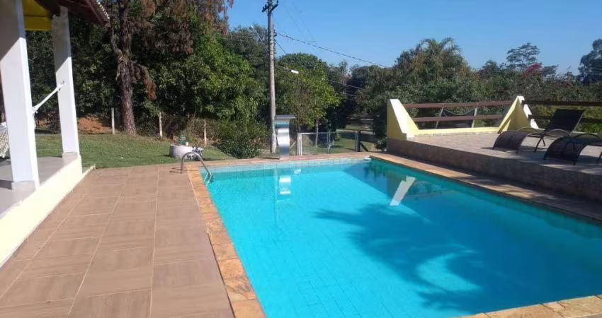 Linda chácara em Monte Mor