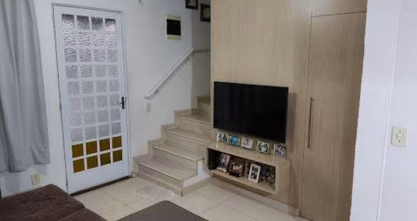 Casa com 2 dormitórios à venda, 64 m² por R$ 429.999 - Villa Flora Hortolandia/SP
