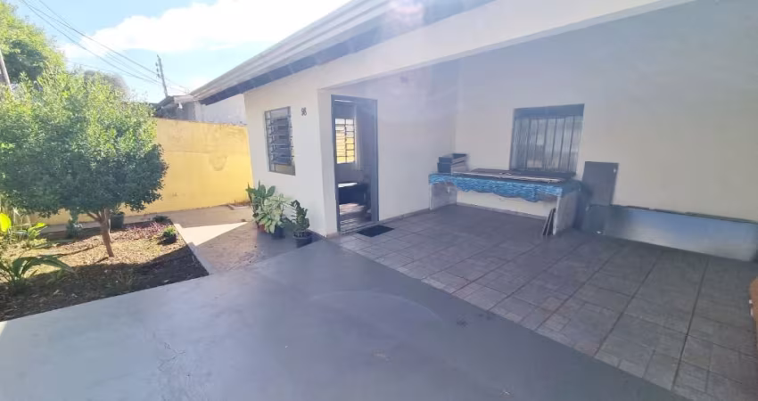 Casa térrea a venda 2 quartos, 1bwc próximo a Av. Brasília