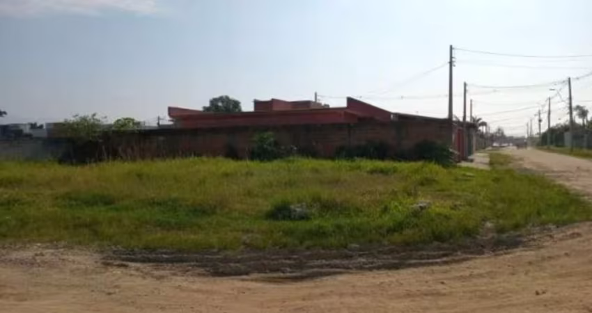 Terreno de180m² em  esquina, no Morro do Algodão
