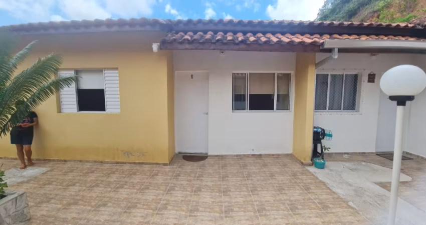 Casa em Condomínio na Martim de Sá