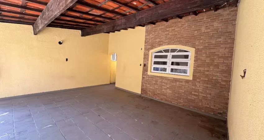 Casa com 3 quartos à venda na Rua Alexandre de Souza Freire, --, Centro, Caraguatatuba