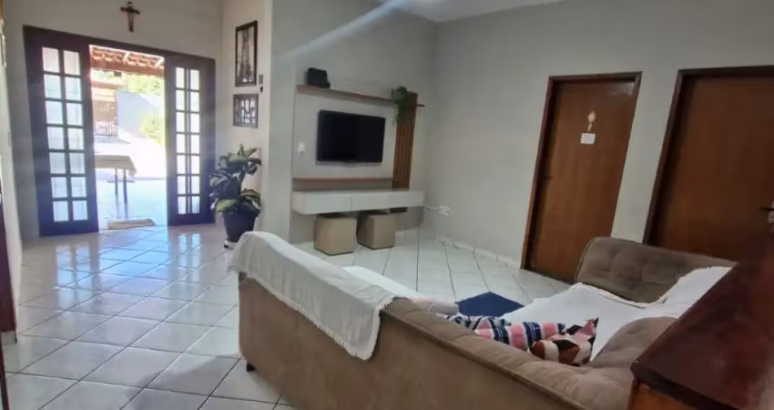 Casa na martim de sá / estuda permuta com apartamento  ou  casa