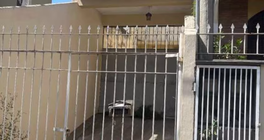 Casa para , 3 quarto(s),  Vila Santa Cecília, Volta Redonda - VS.C52