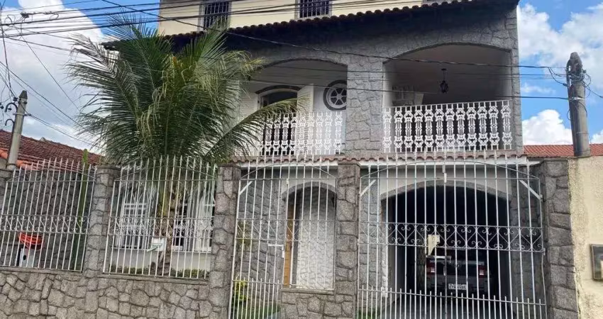 Casa com 5 quartos à venda na Rua Nove, 330, Barreira Cravo, Volta Redonda