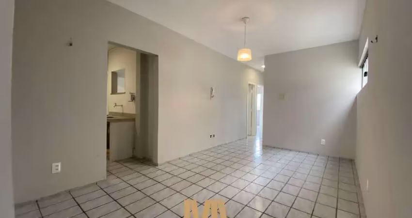 Aluga-se | Apartamento Com 03 Quartos no Centro Sul