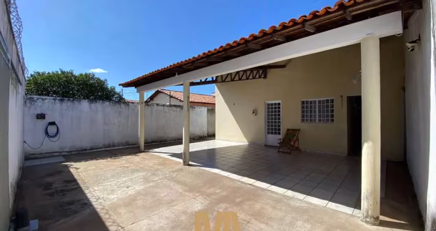Casa com 02 quartos | 200m² à venda no vale quem tem