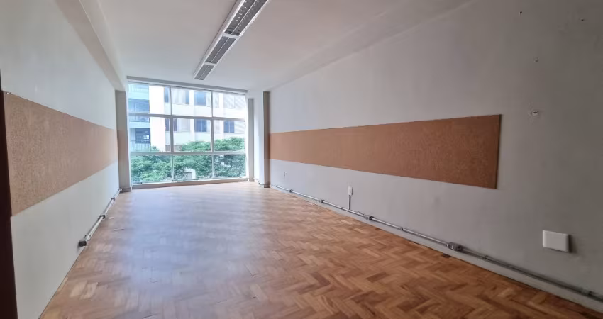 Vila Buarque | Conjunto Comercial | Reformado| Piso Taco | 100m²| São Paulo .