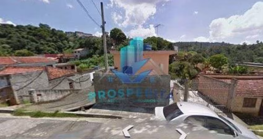 Casa padrão em terreno no centro de Cotia , facil acesso para a Raposo Tavares