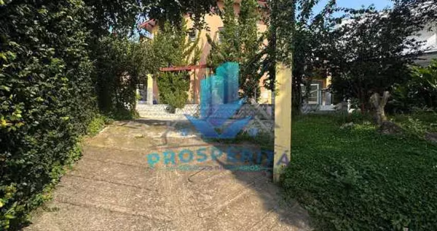 Cond. colinas de são fernando - impecável, 3 dorms / 2 suítes, varanda !