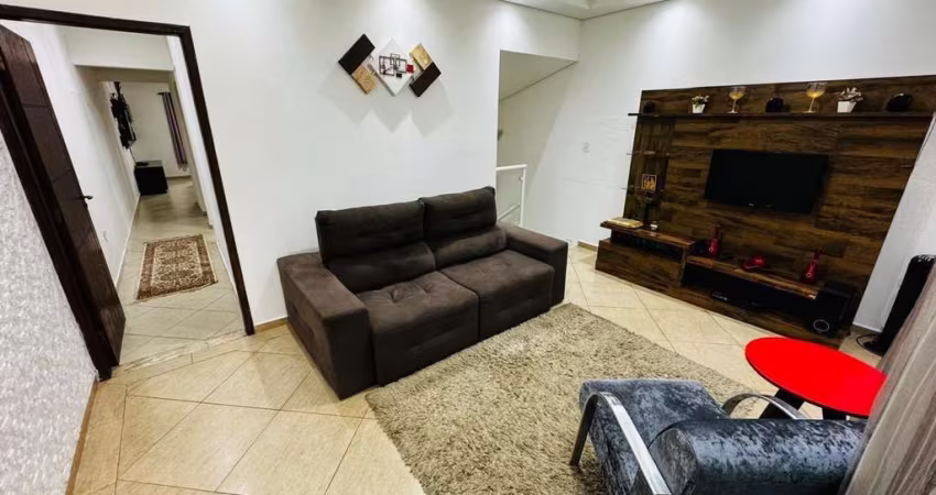 Sobrado para Venda em Mogi das Cruzes, Jardim Rubi, 2 dormitórios, 1 suíte, 3 banheiros, 1 vaga