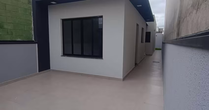 Casa térrea nova à venda na Vila Nova Cintra, em Mogi das Cruzes - SP.