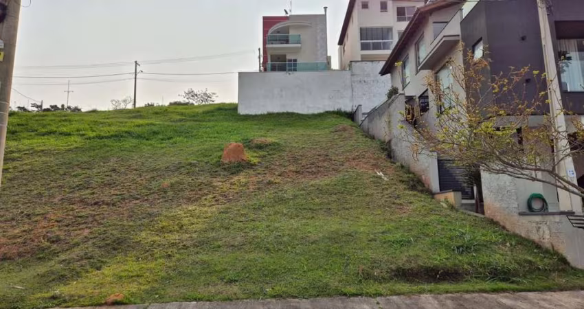 Terreno à venda no Condomínio Bella Città, em Mogi das Cruzes - SP