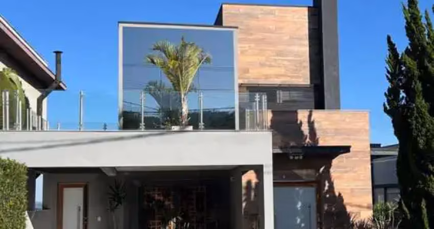 Casa alto padrão à venda no Condomínio Bella Città  Mogi das Cruzes
