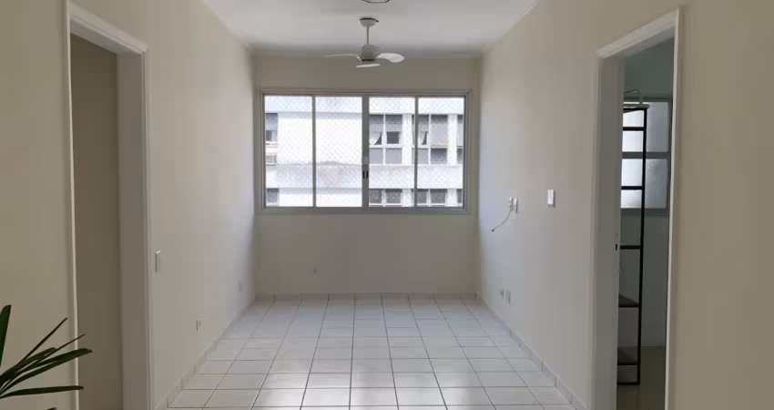 Apartamento reformado para locação: conforto total e localização imbatível!