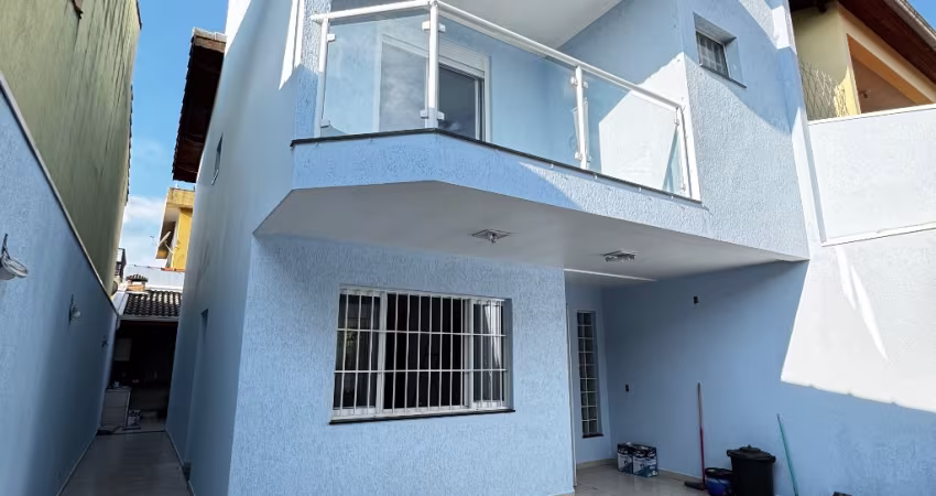 Casa com planejados para locação