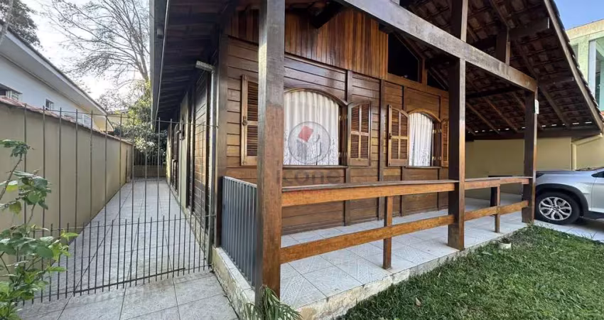 Casa com 2 quartos à venda na Rua Pinheiro Guimarães, Portão, Curitiba